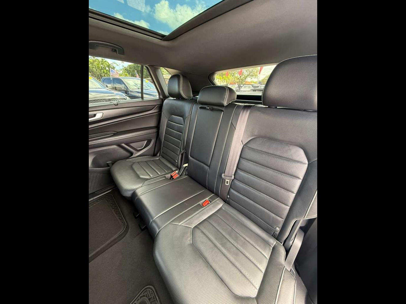 2024 VOLKSWAGEN Atlas Cross Sport in Miami, FL