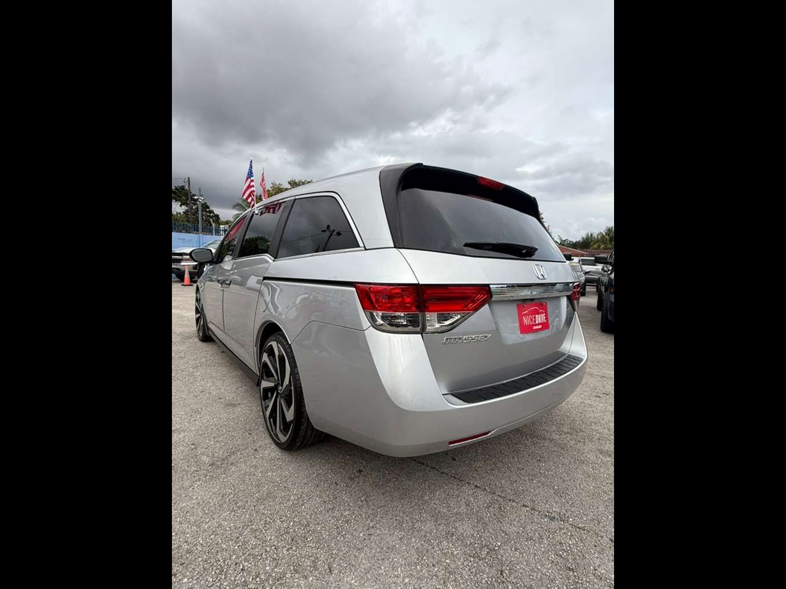 2015 HONDA Odyssey in Miami, FL