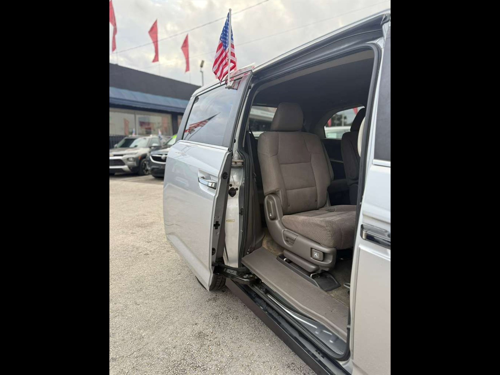 2015 HONDA Odyssey in Miami, FL