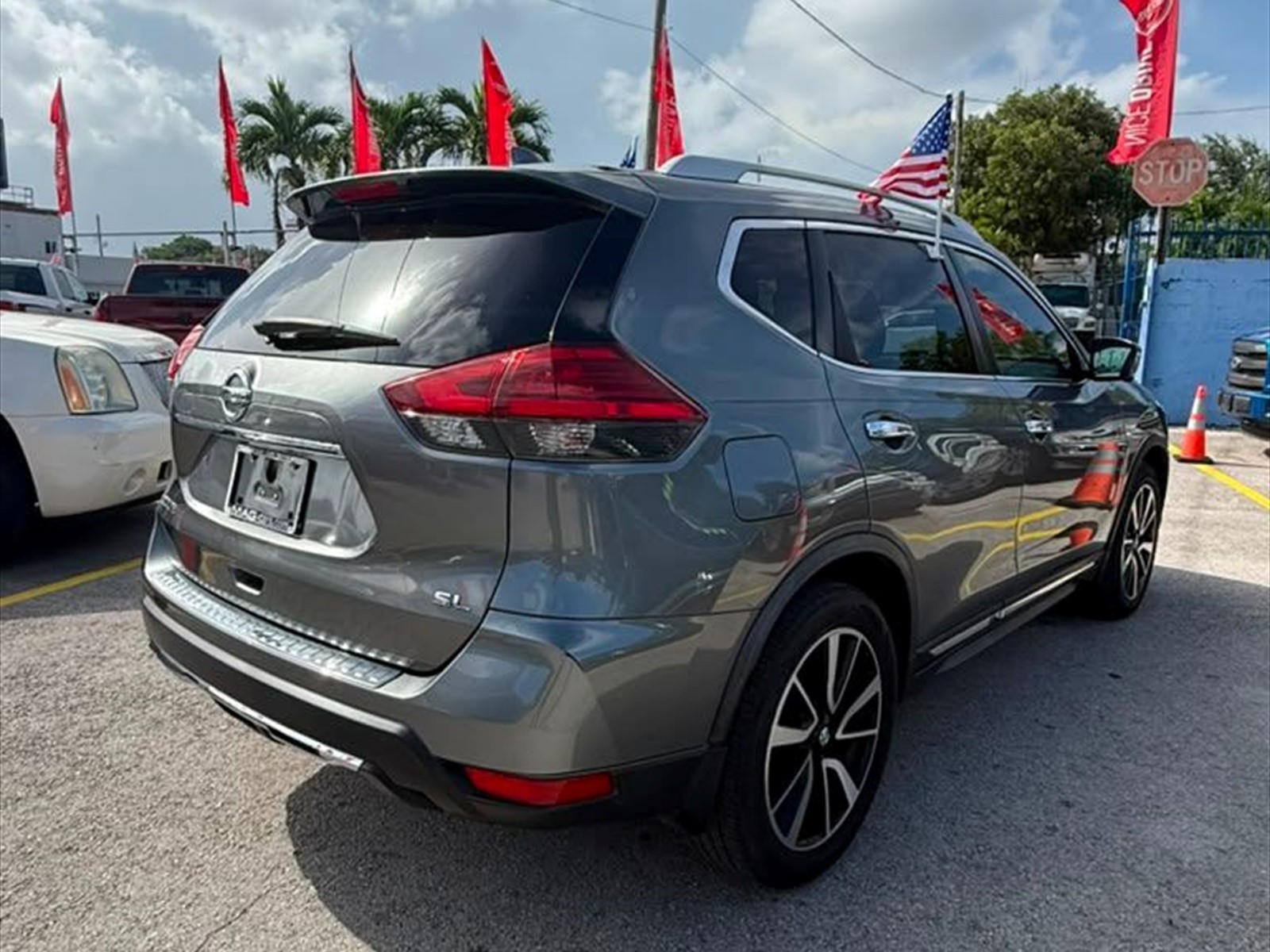 2017 NISSAN Rogue in Miami, FL