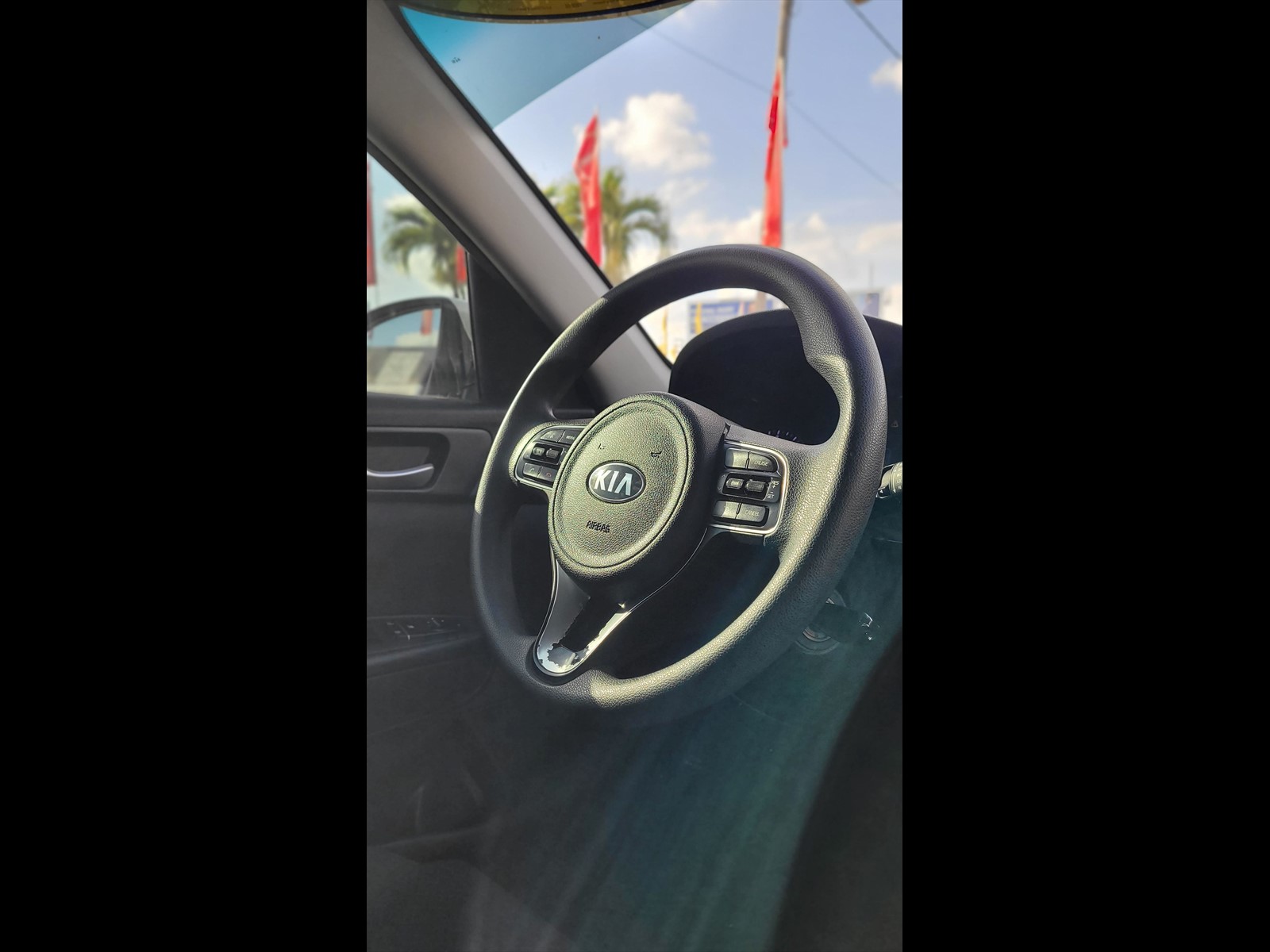 2017 KIA Optima in Miami, FL