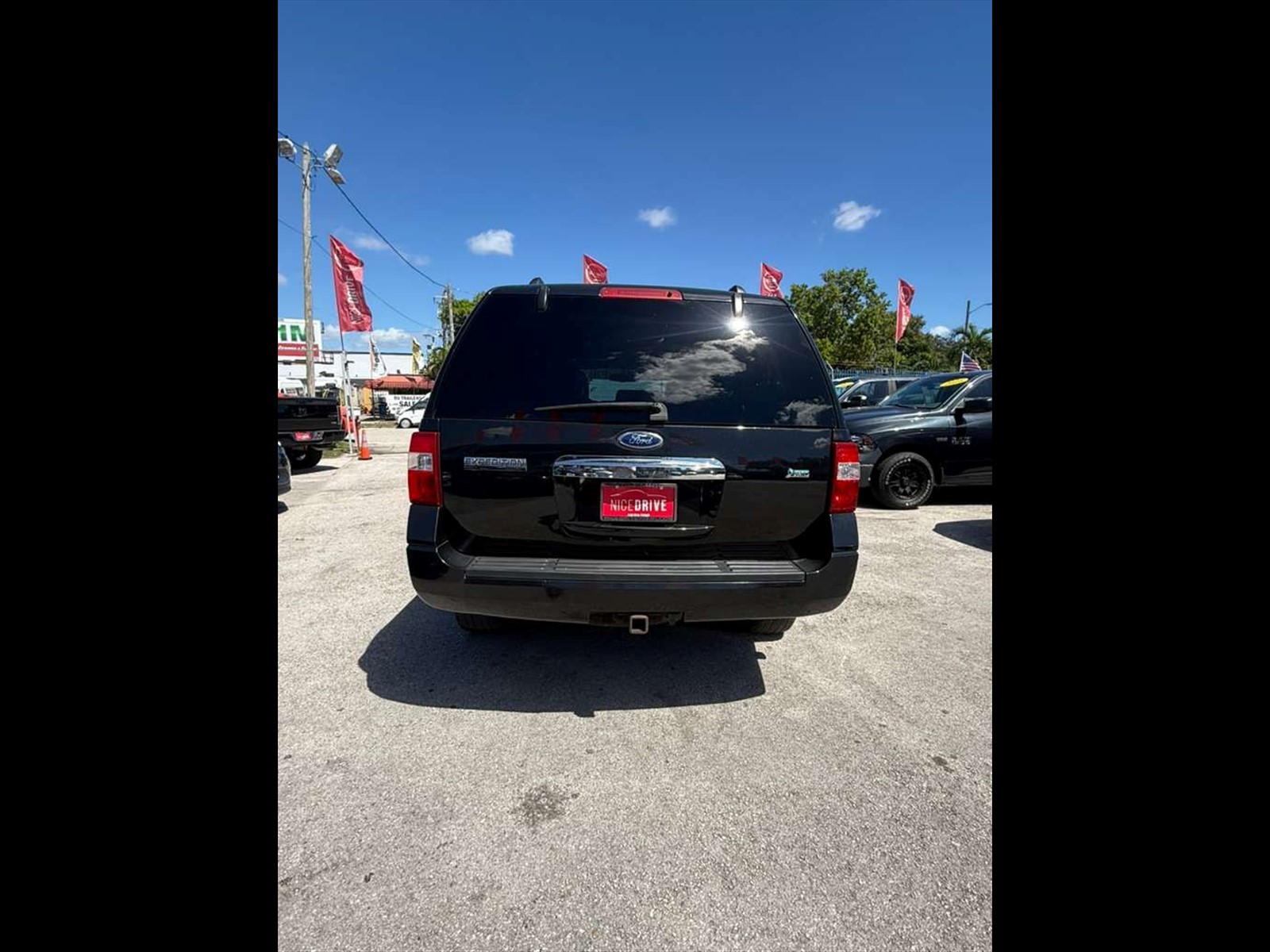2010 FORD Expedition in Miami, FL