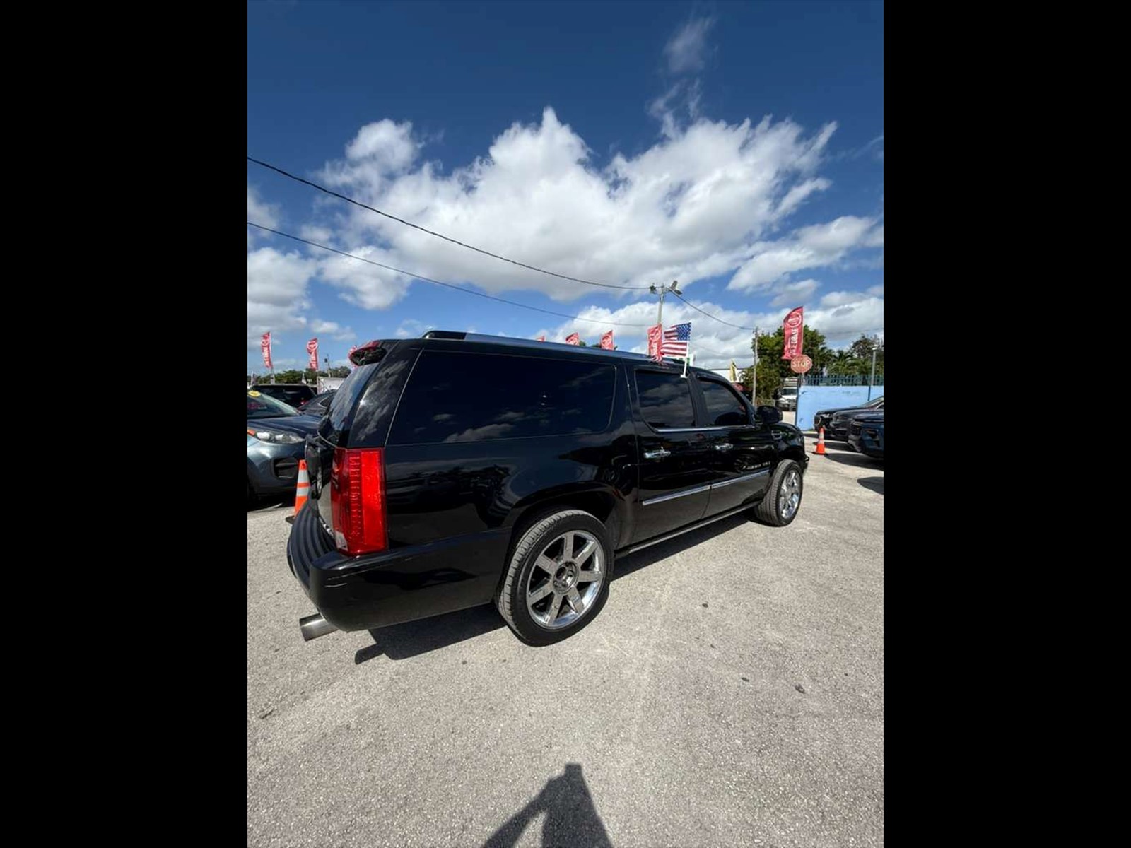 2009 CADILLAC Escalade in Miami, FL