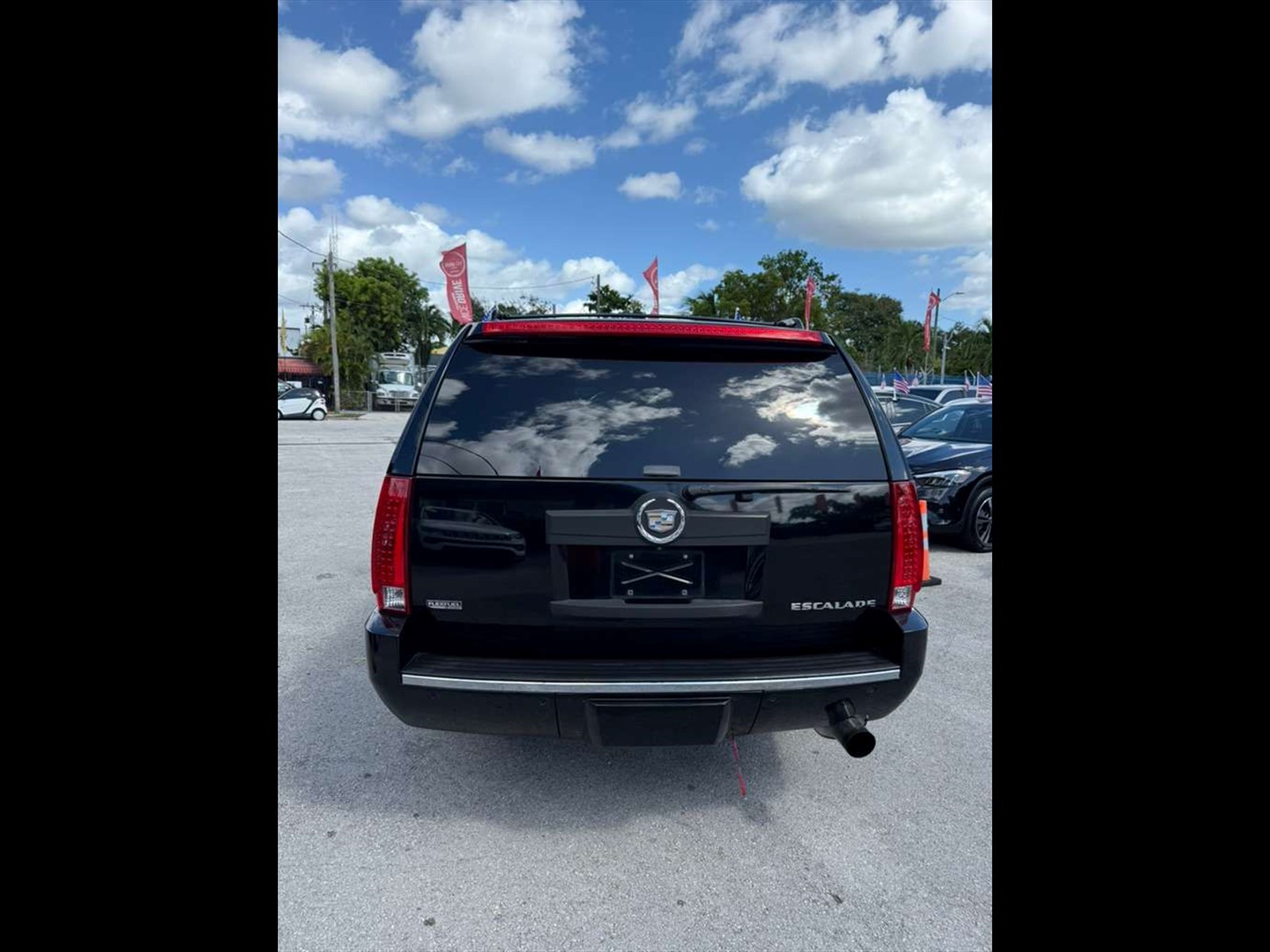 2009 CADILLAC Escalade in Miami, FL