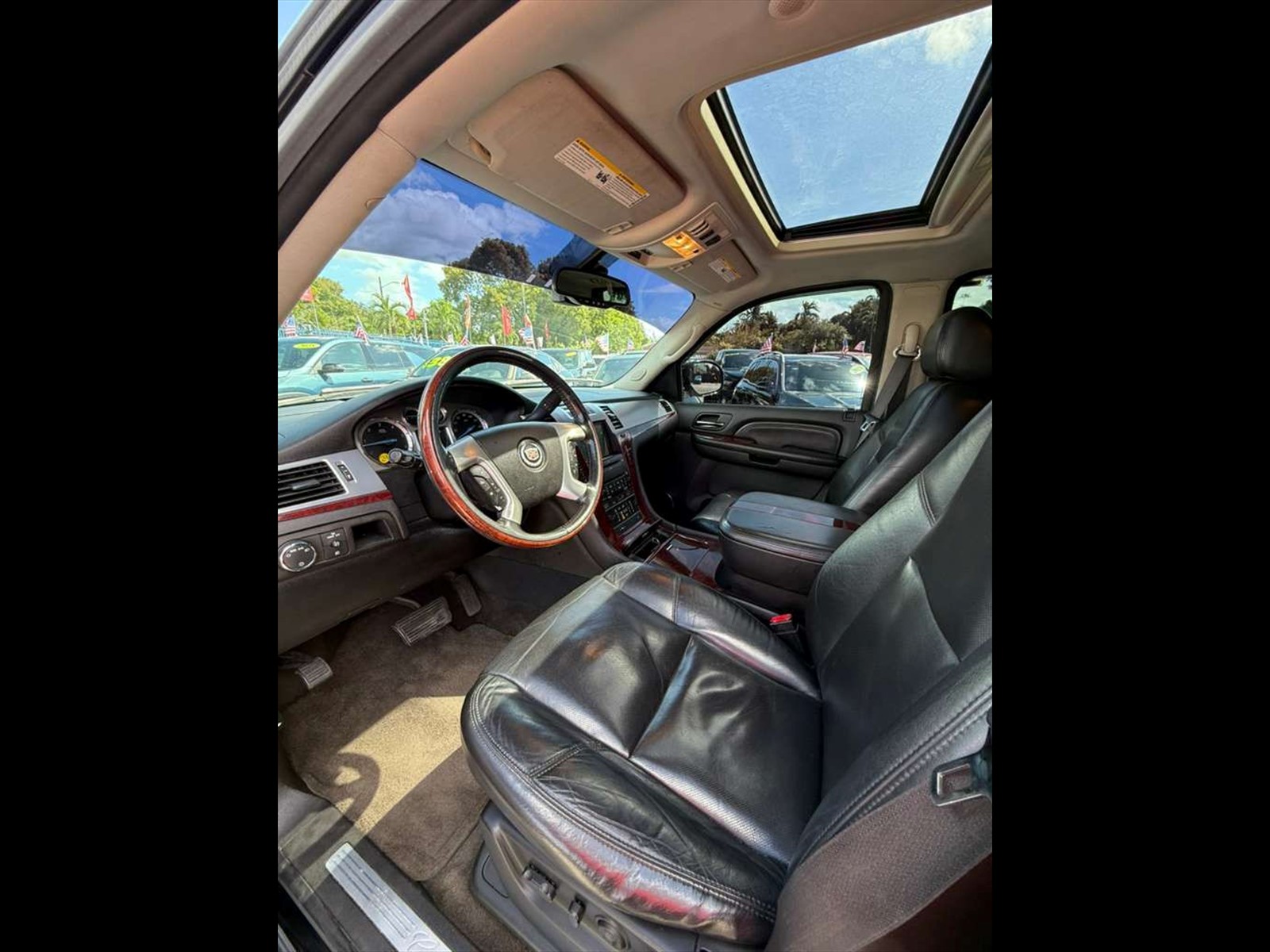 2009 CADILLAC Escalade in Miami, FL