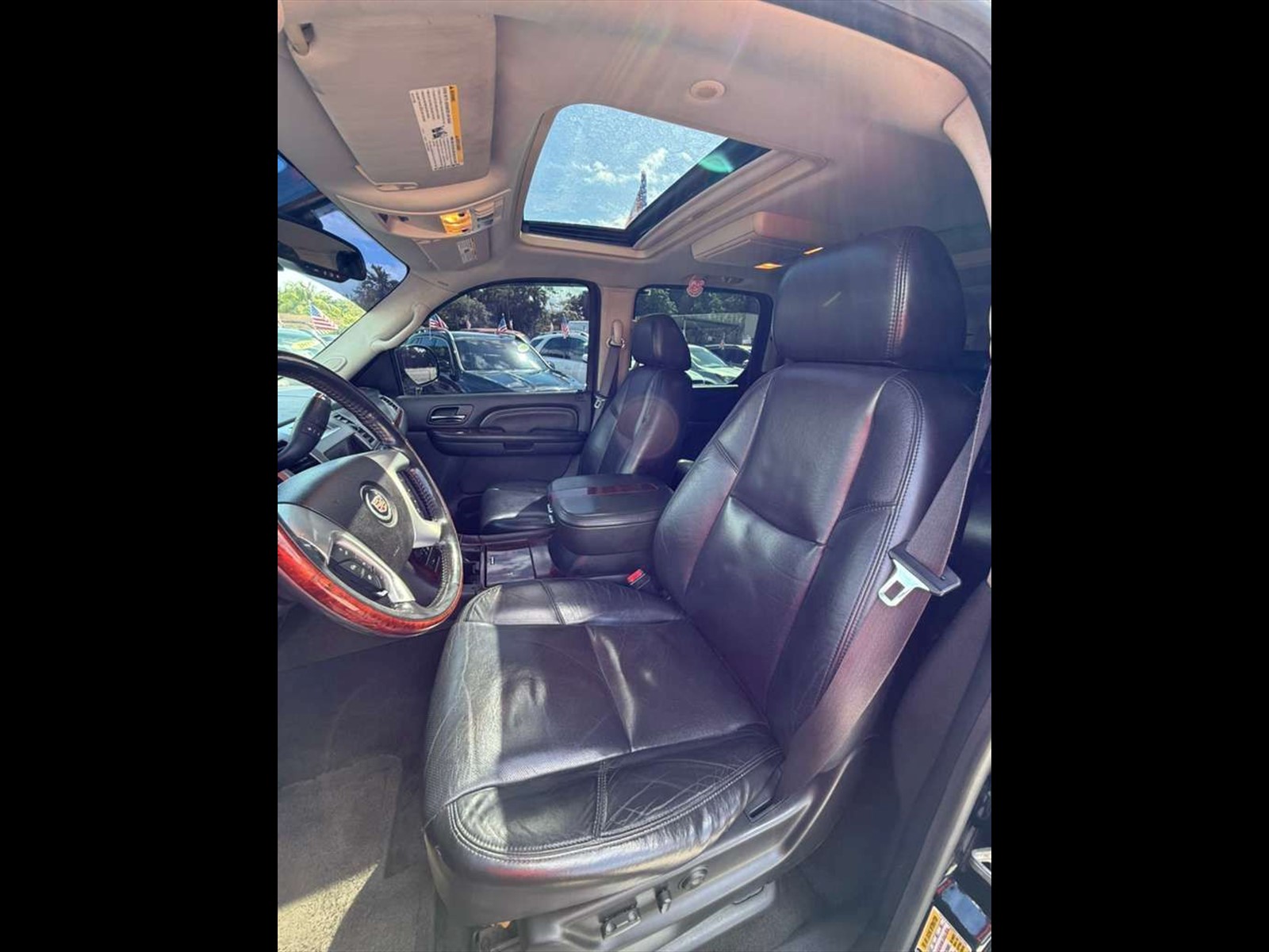 2009 CADILLAC Escalade in Miami, FL