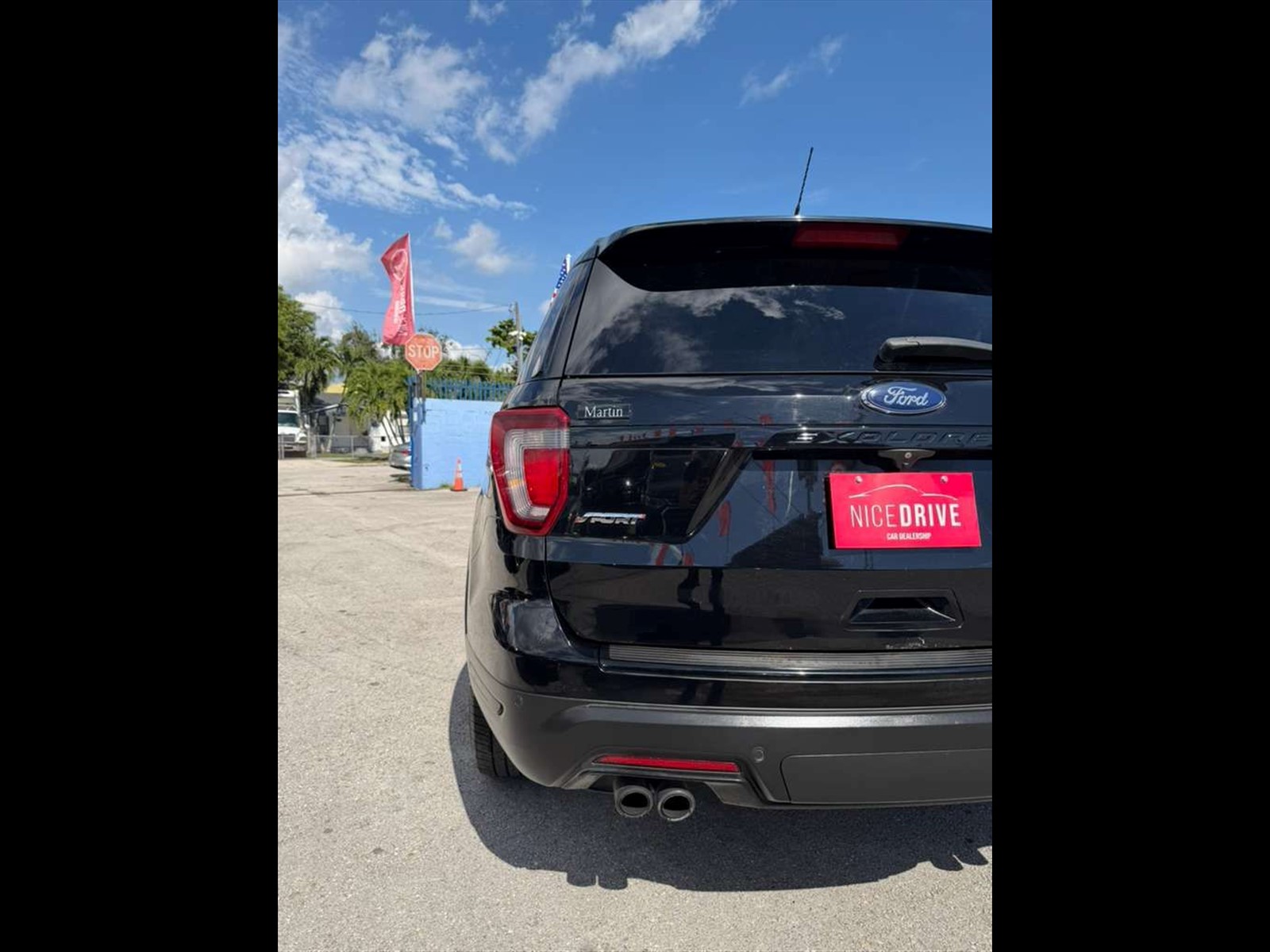 2018 FORD Explorer in Miami, FL