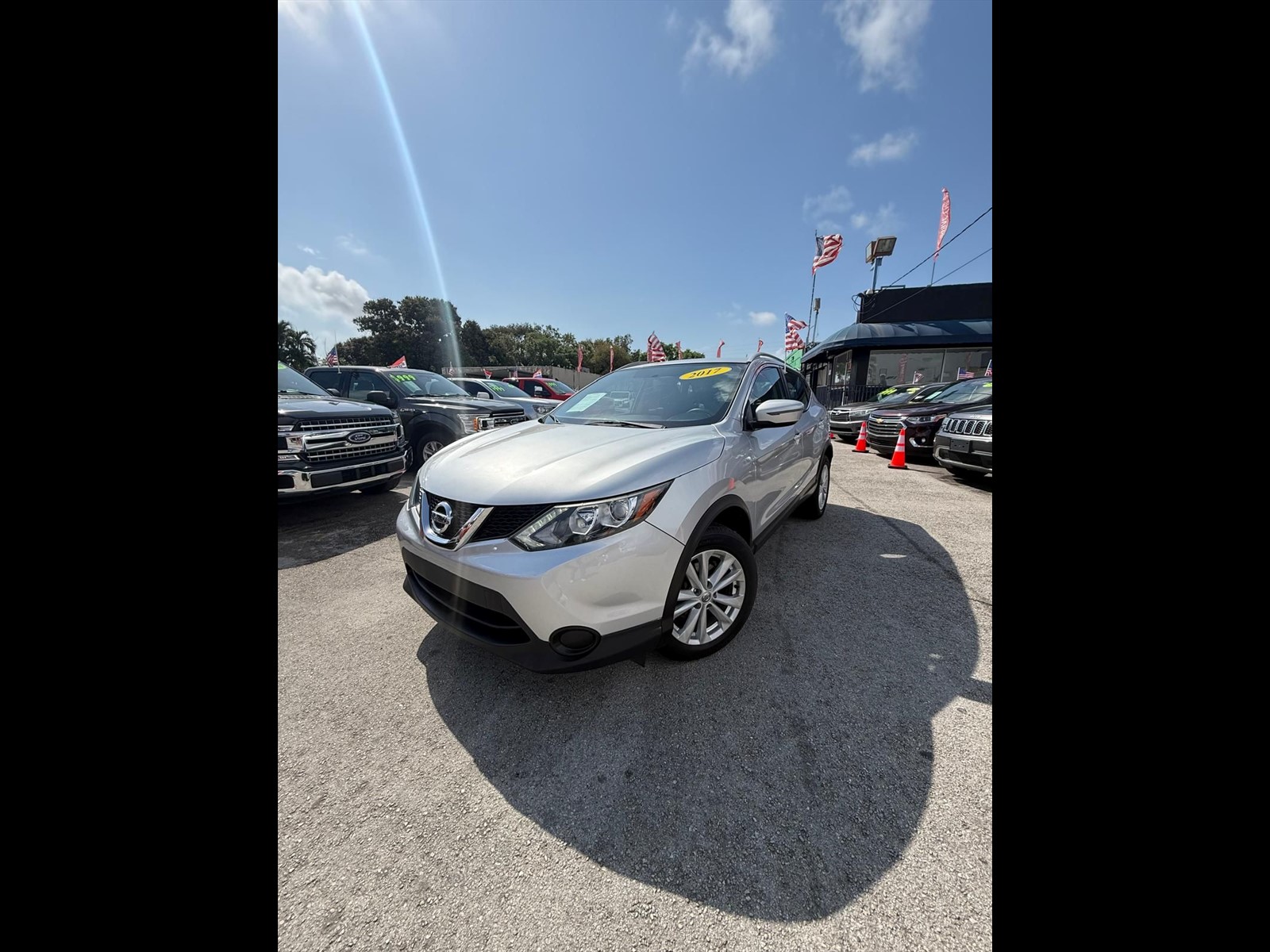 2017 NISSAN Rogue Sport in Miami, FL