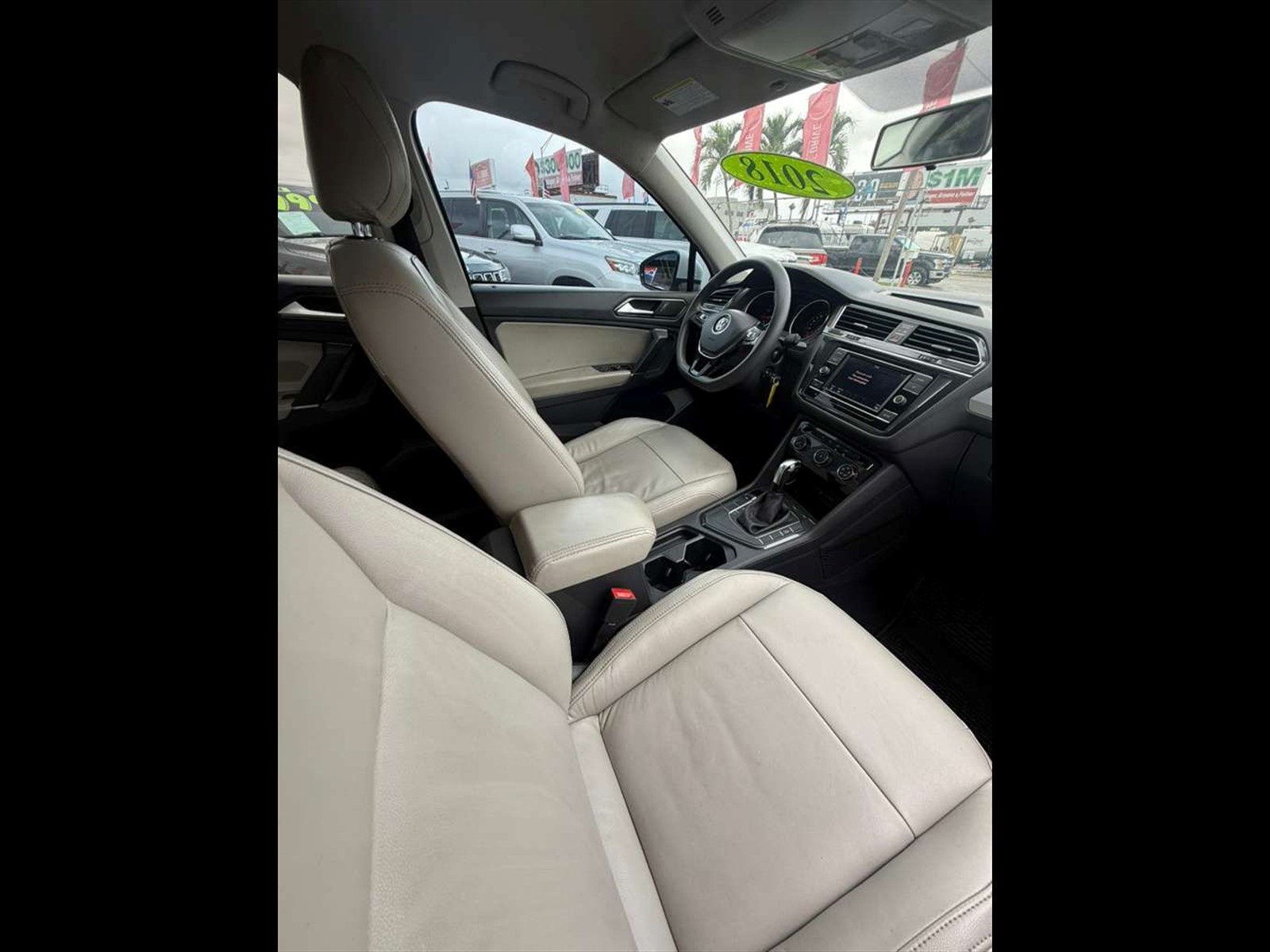2018 VOLKSWAGEN Tiguan in Miami, FL