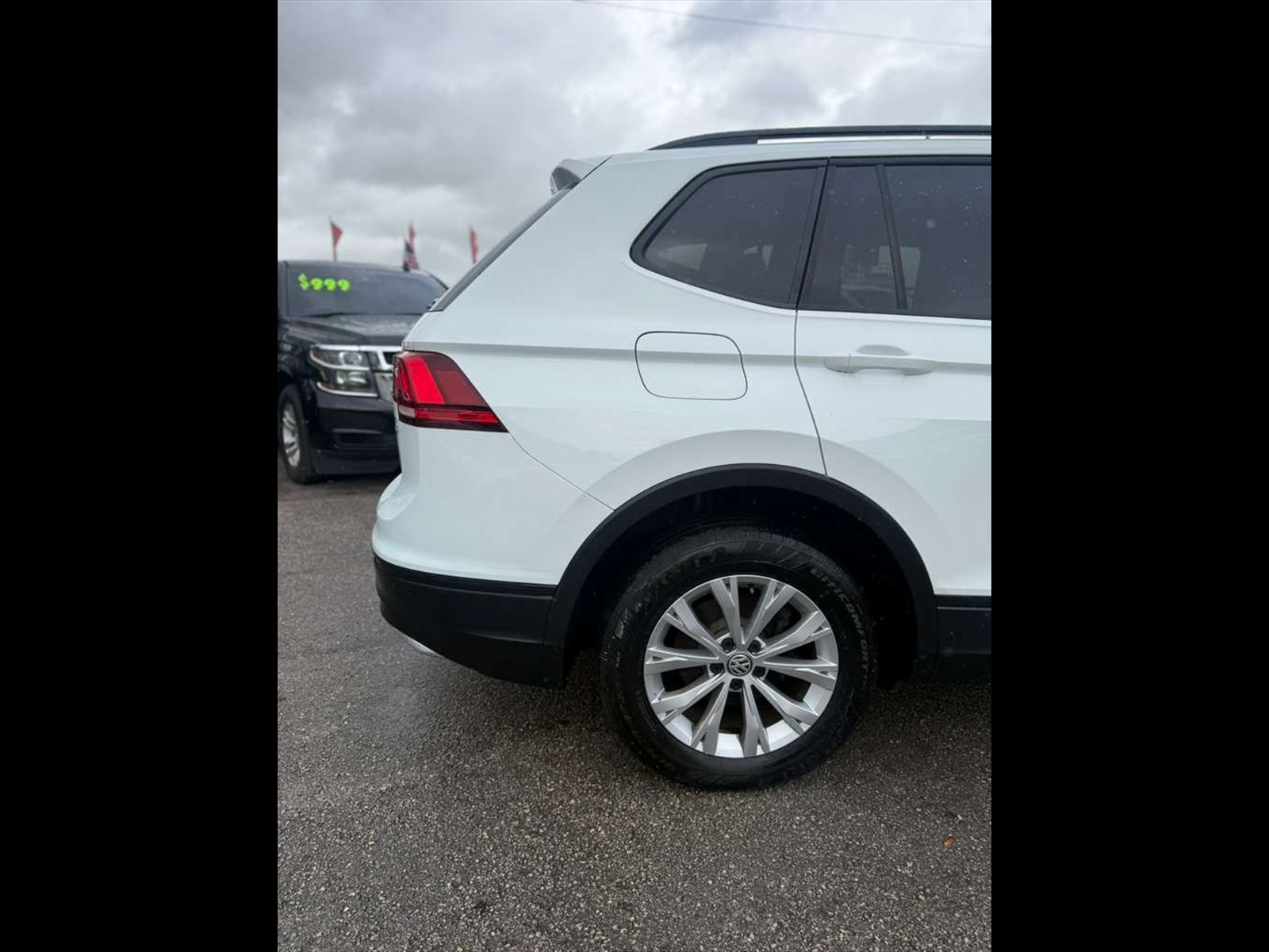 2018 VOLKSWAGEN Tiguan in Miami, FL