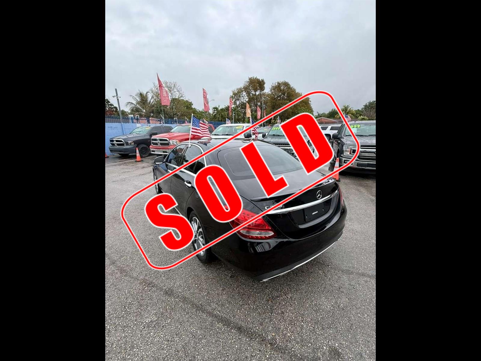 2016 MERCEDES-BENZ C-Class in Miami, FL