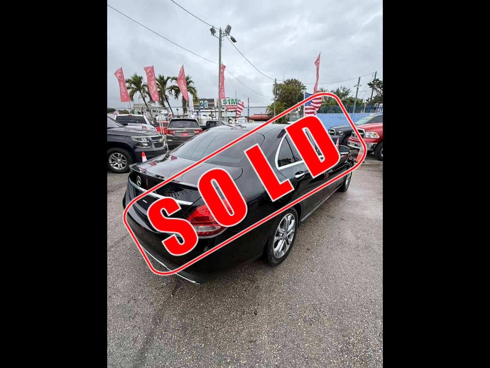 2016 MERCEDES-BENZ C-Class in Miami, FL