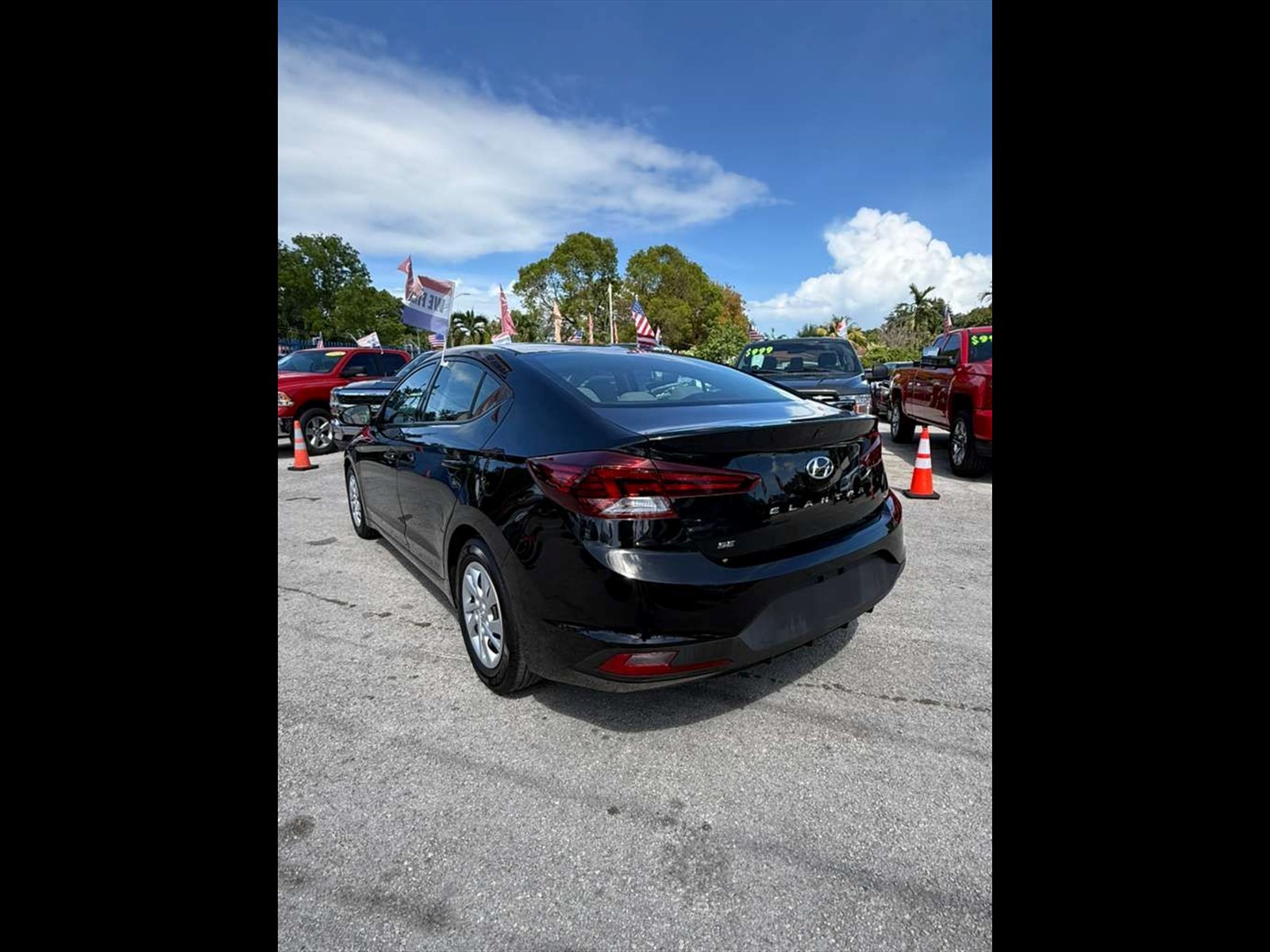 2019 HYUNDAI Elantra in Miami, FL