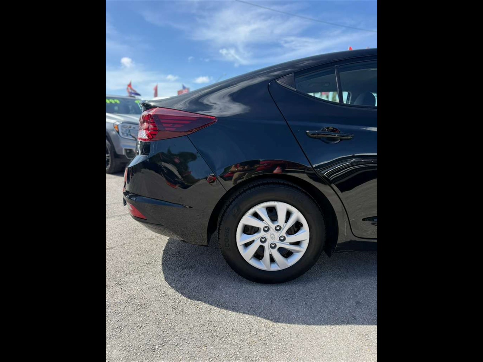 2019 HYUNDAI Elantra in Miami, FL