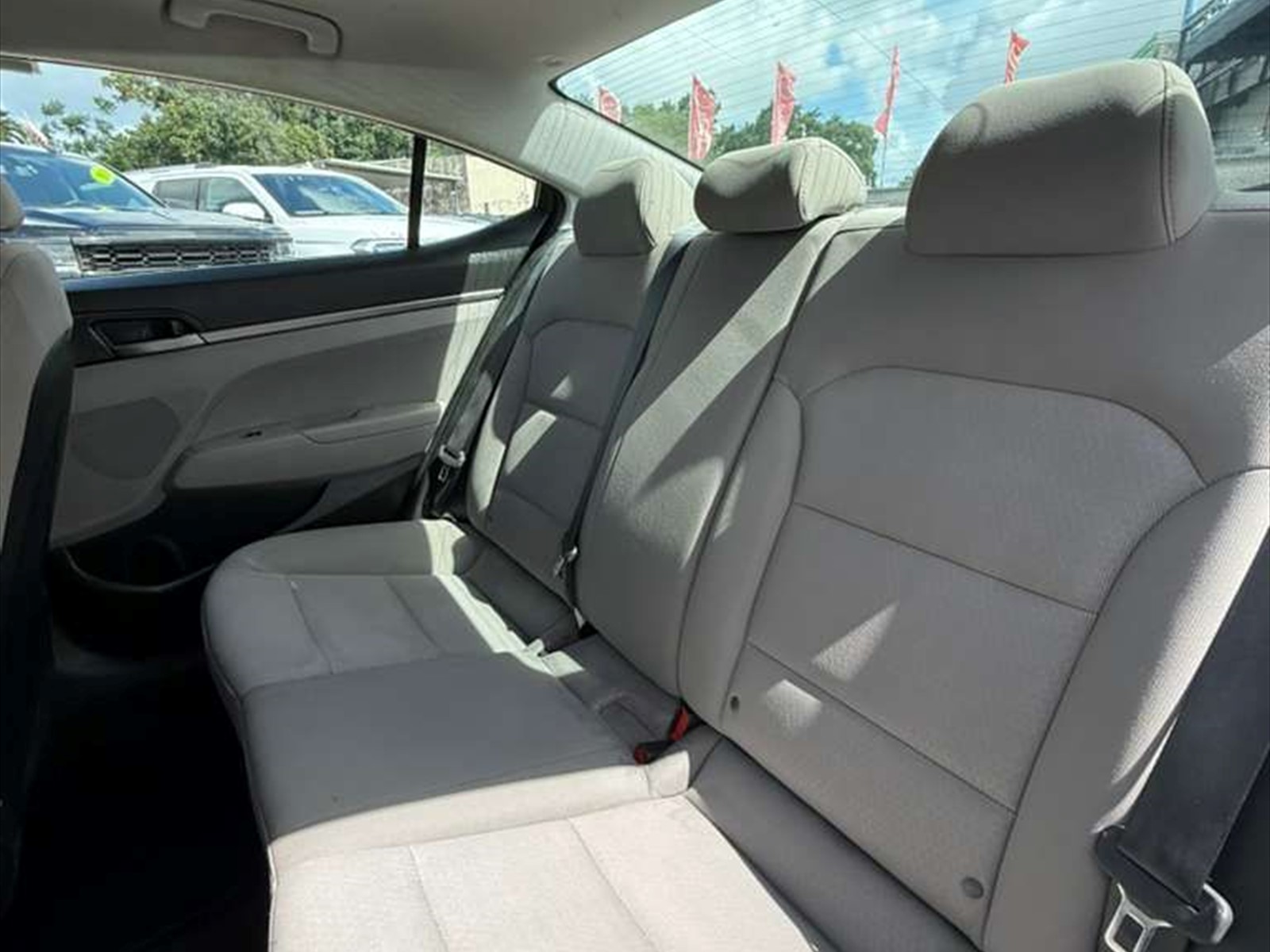 2018 HYUNDAI Elantra in Miami, FL