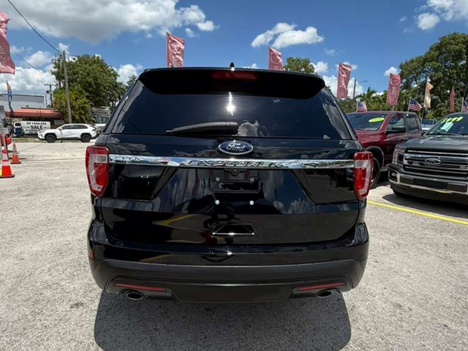 2016 FORD Explorer in Miami, FL