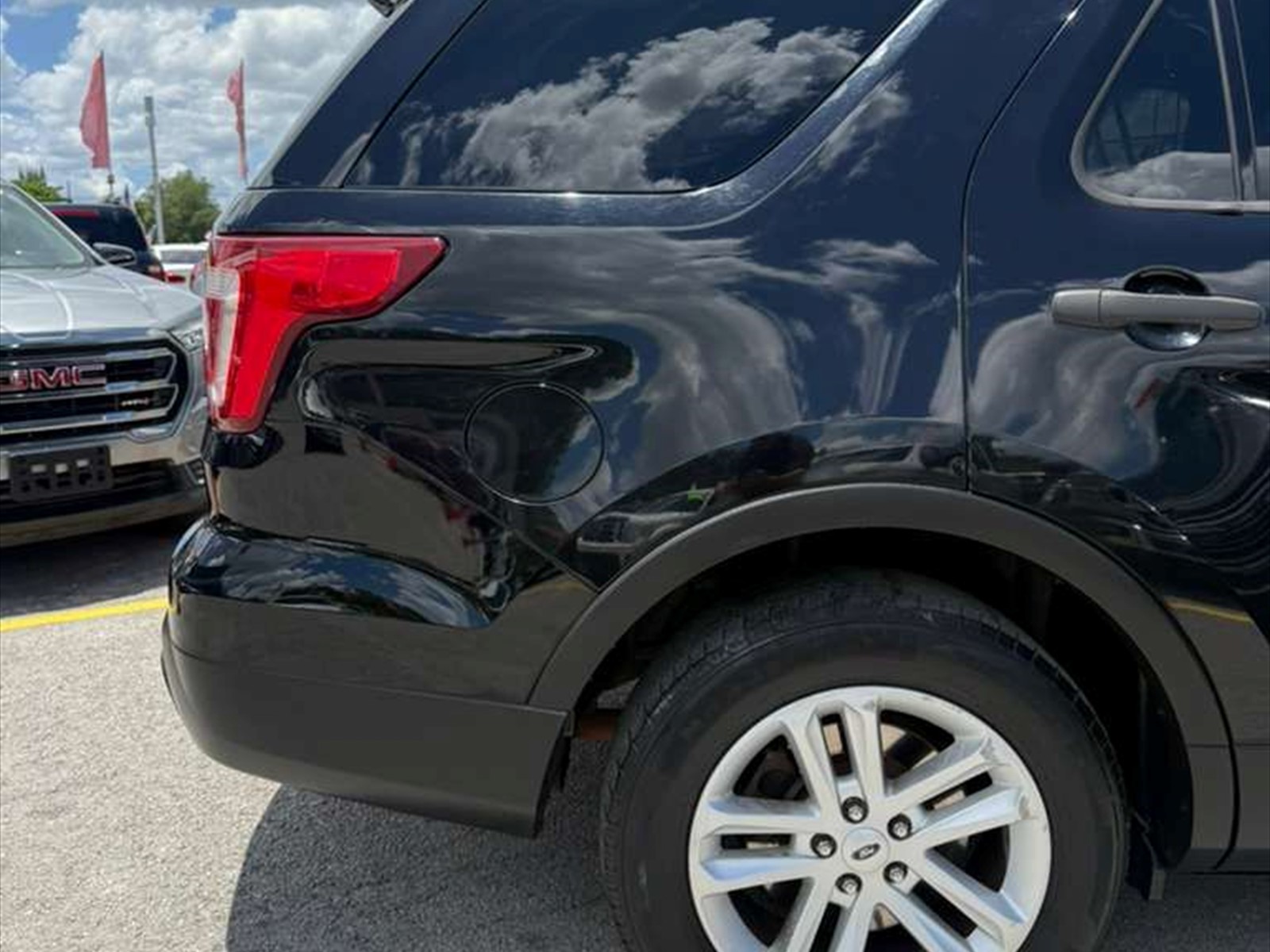 2016 FORD Explorer in Miami, FL