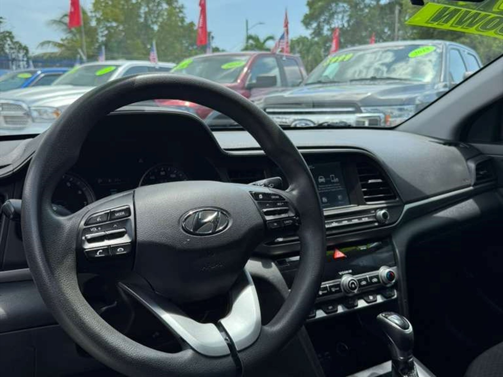 2020 HYUNDAI Elantra in Miami, FL