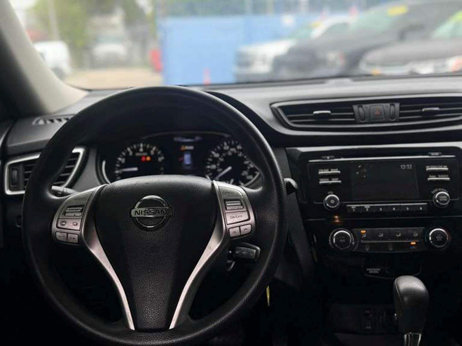 2016 NISSAN Rogue in Miami, FL