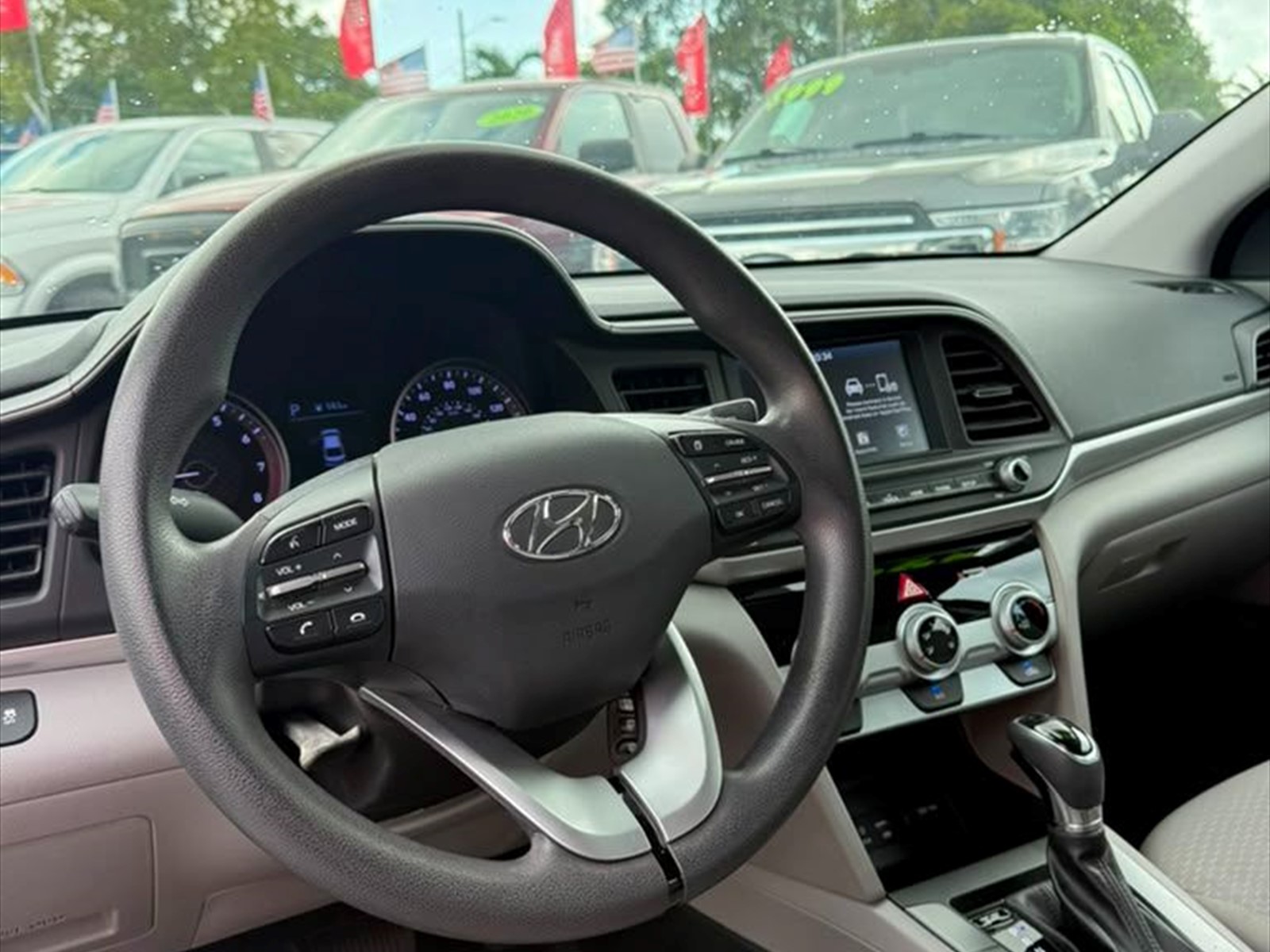 2019 HYUNDAI Elantra in Miami, FL