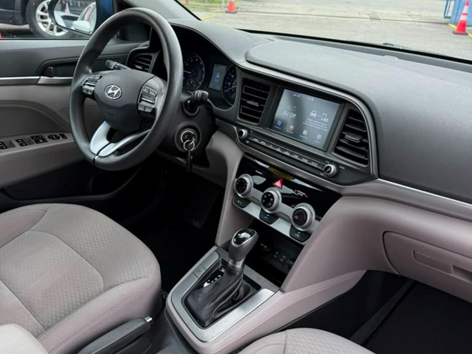 2019 HYUNDAI Elantra in Miami, FL