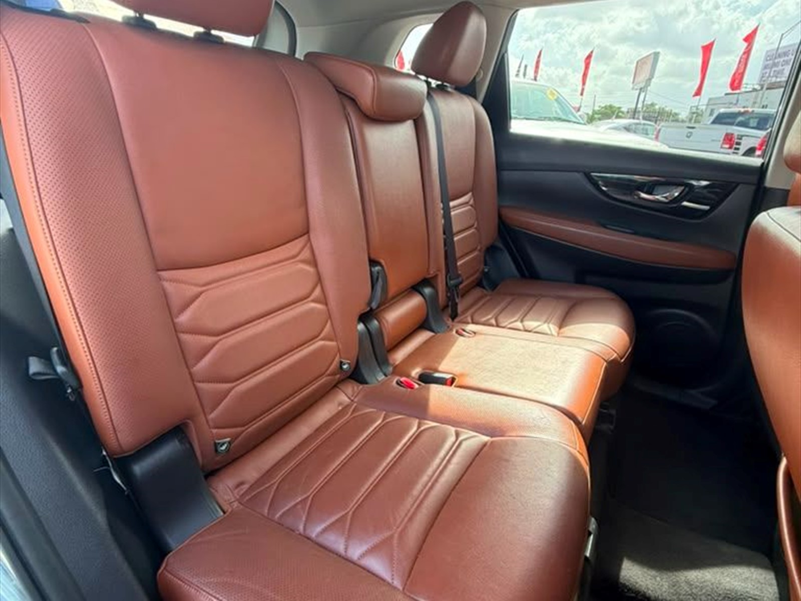 2017 NISSAN Rogue in Miami, FL