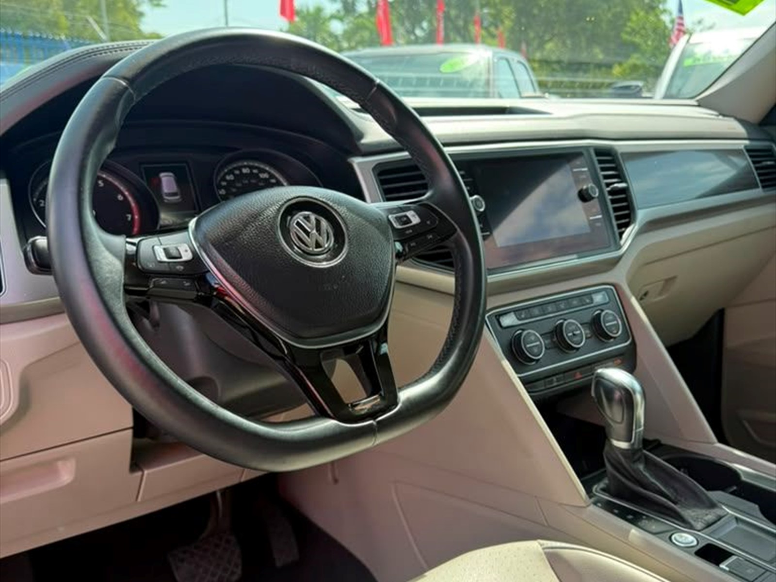 2019 VOLKSWAGEN Atlas in Miami, FL