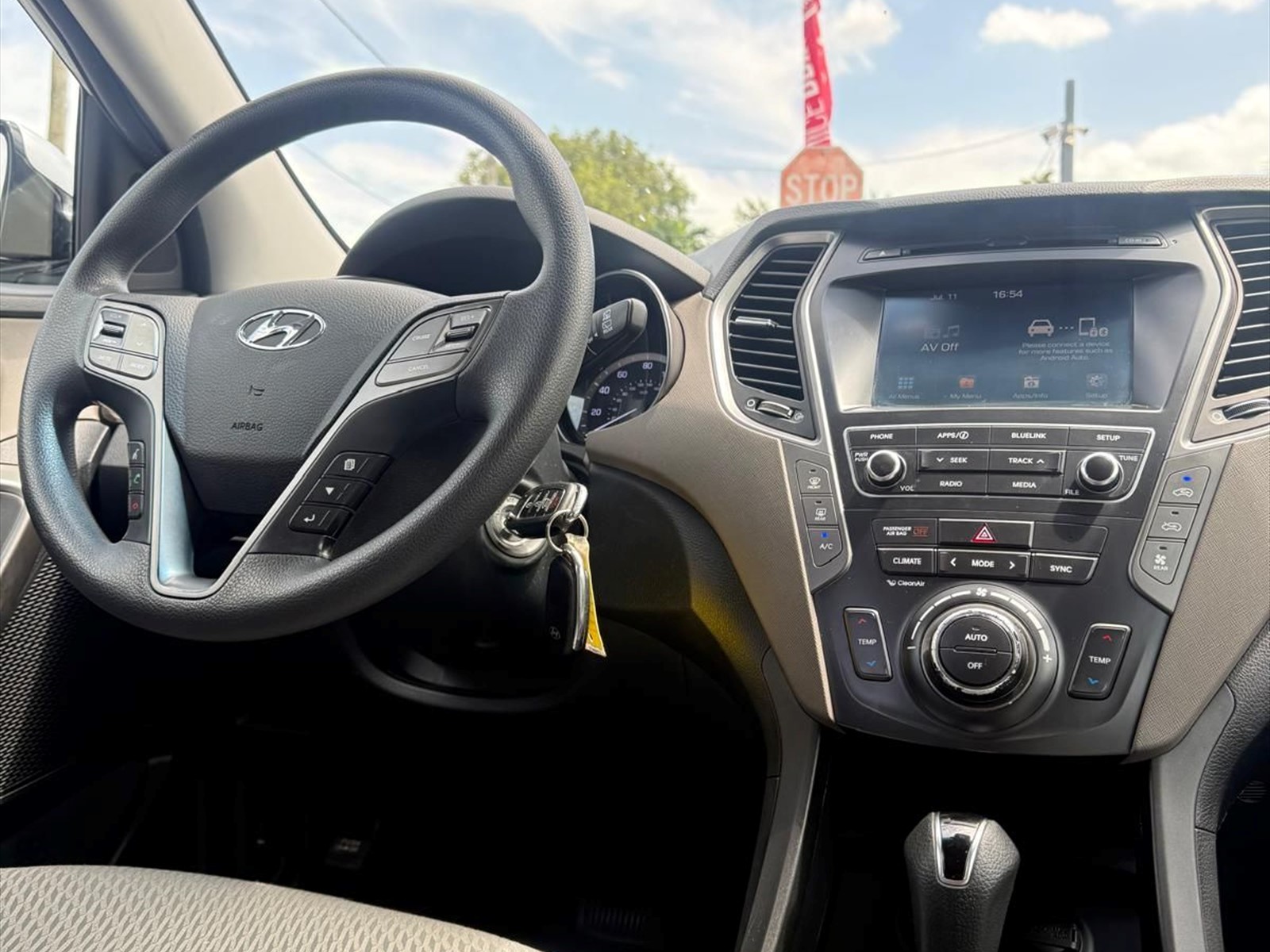 2017 HYUNDAI Santa Fe in Miami, FL
