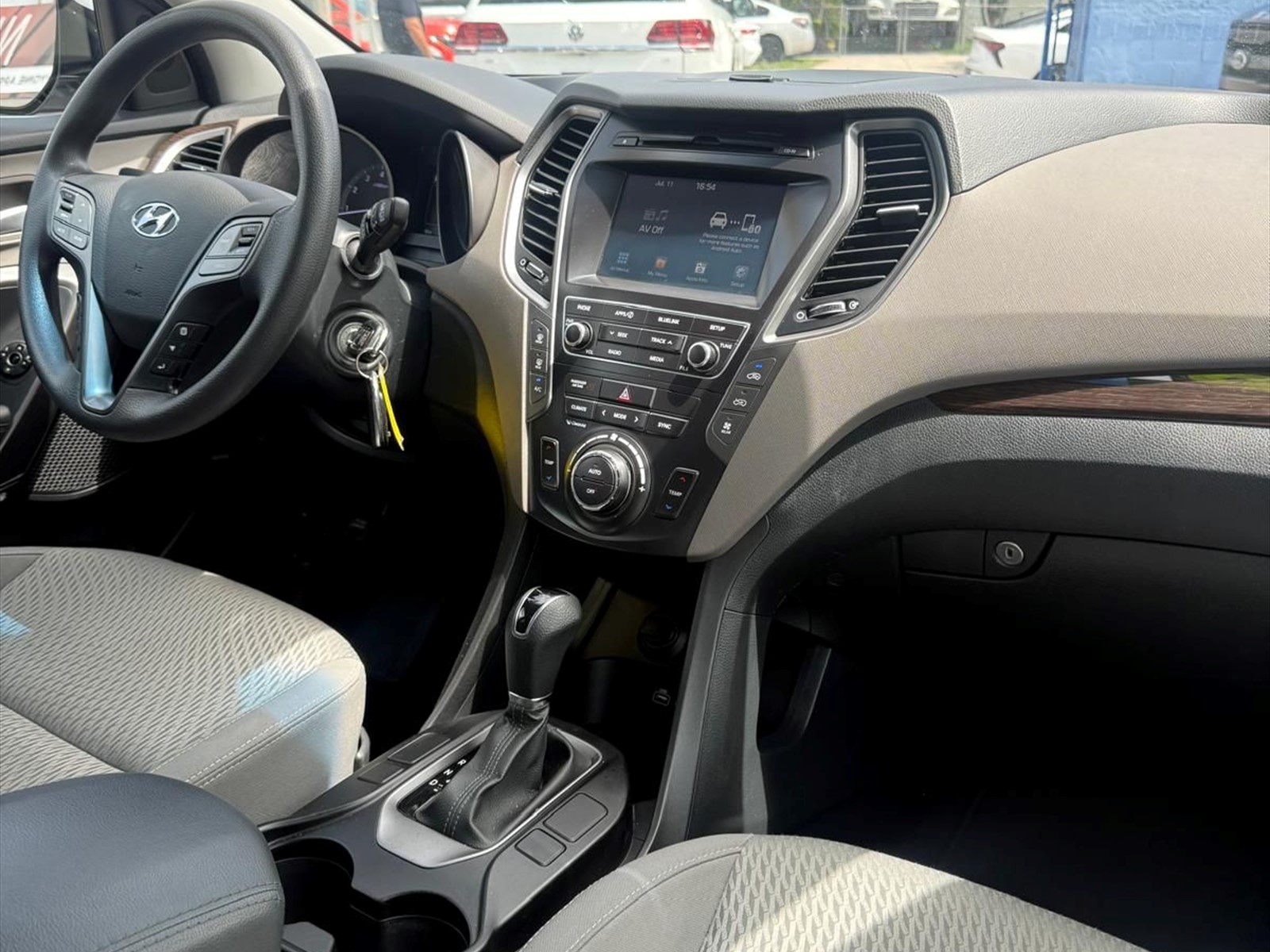 2017 HYUNDAI Santa Fe in Miami, FL