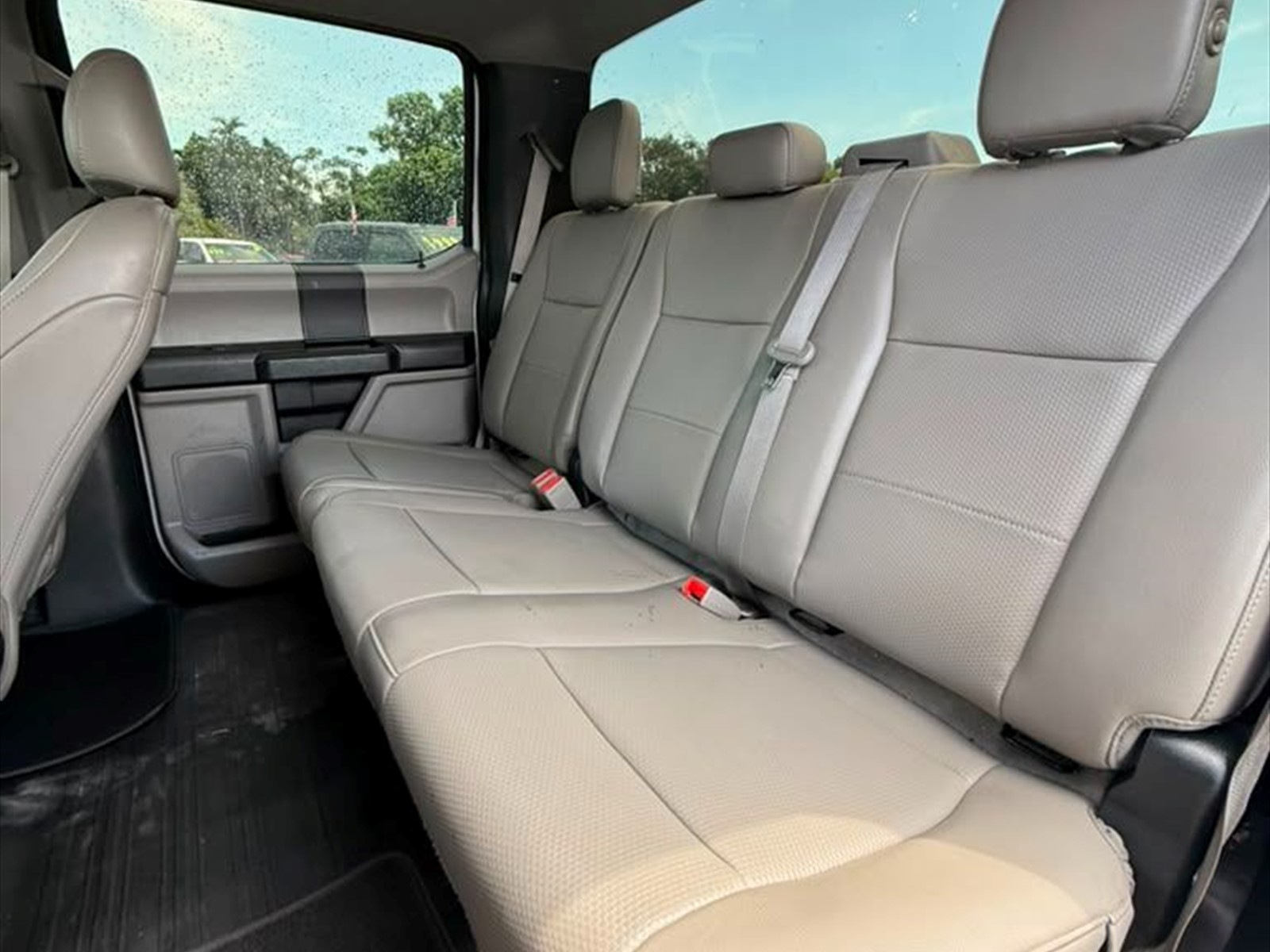 2019 FORD F-150 in Miami, FL