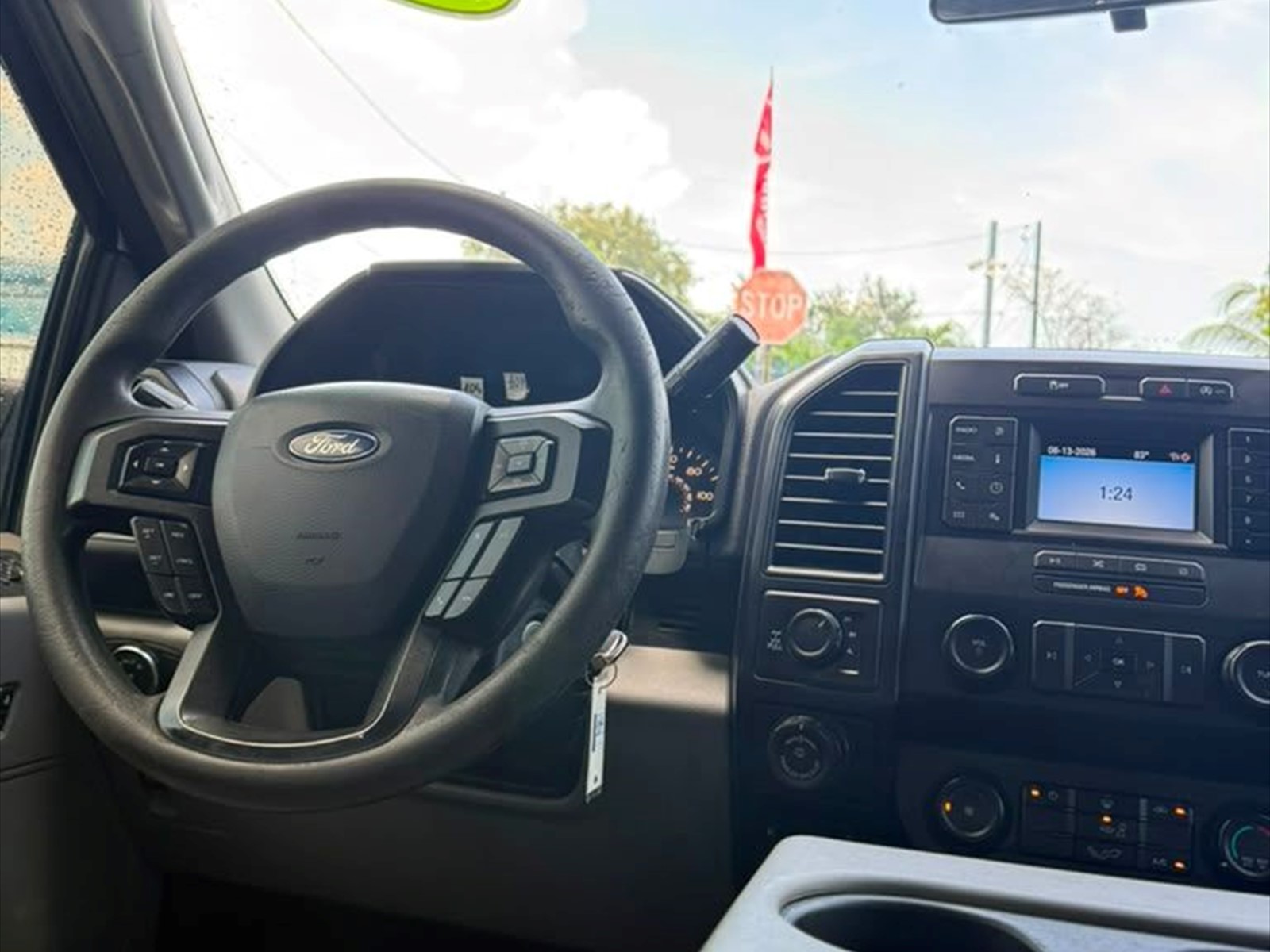 2019 FORD F-150 in Miami, FL