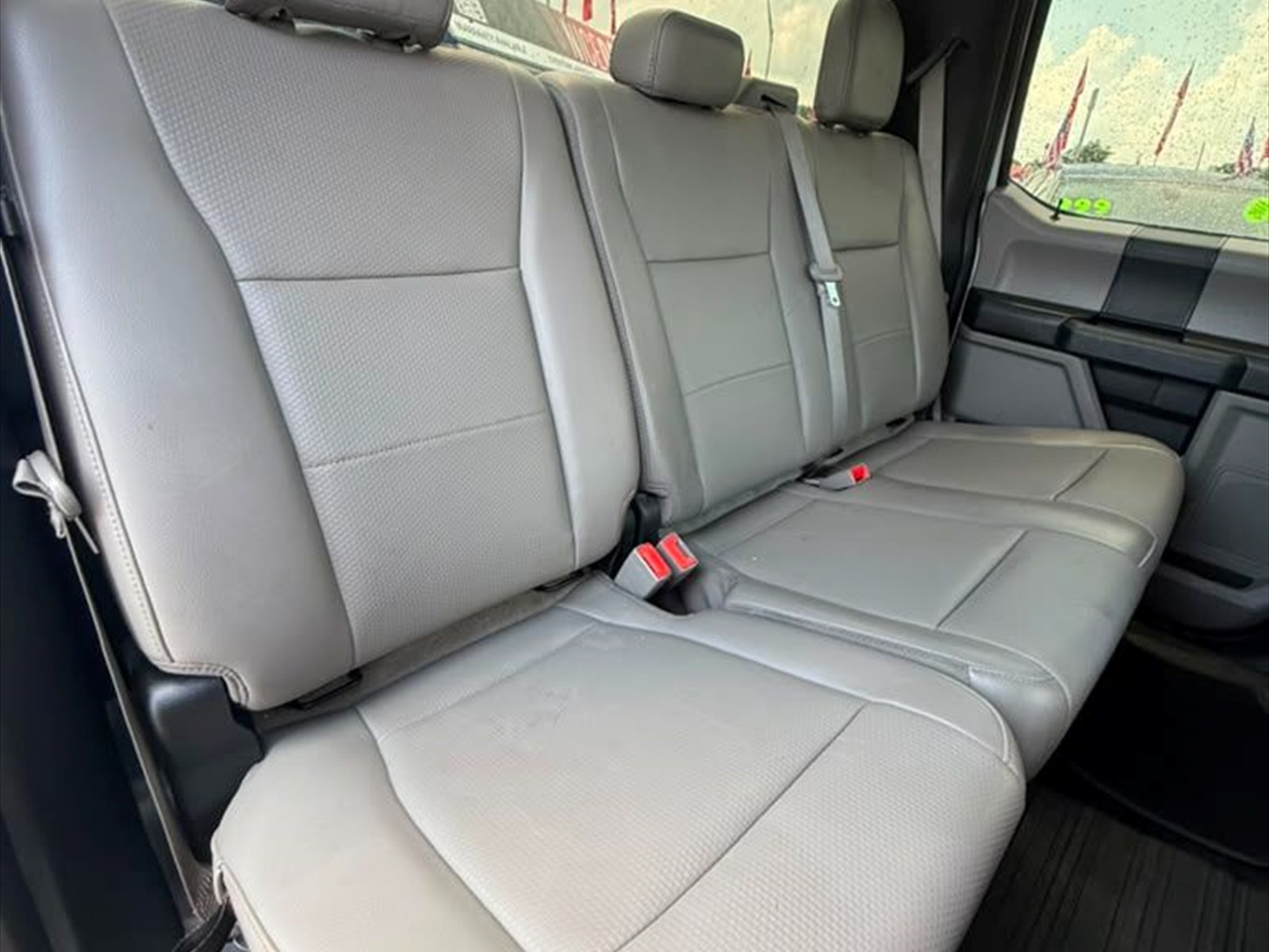 2019 FORD F-150 in Miami, FL