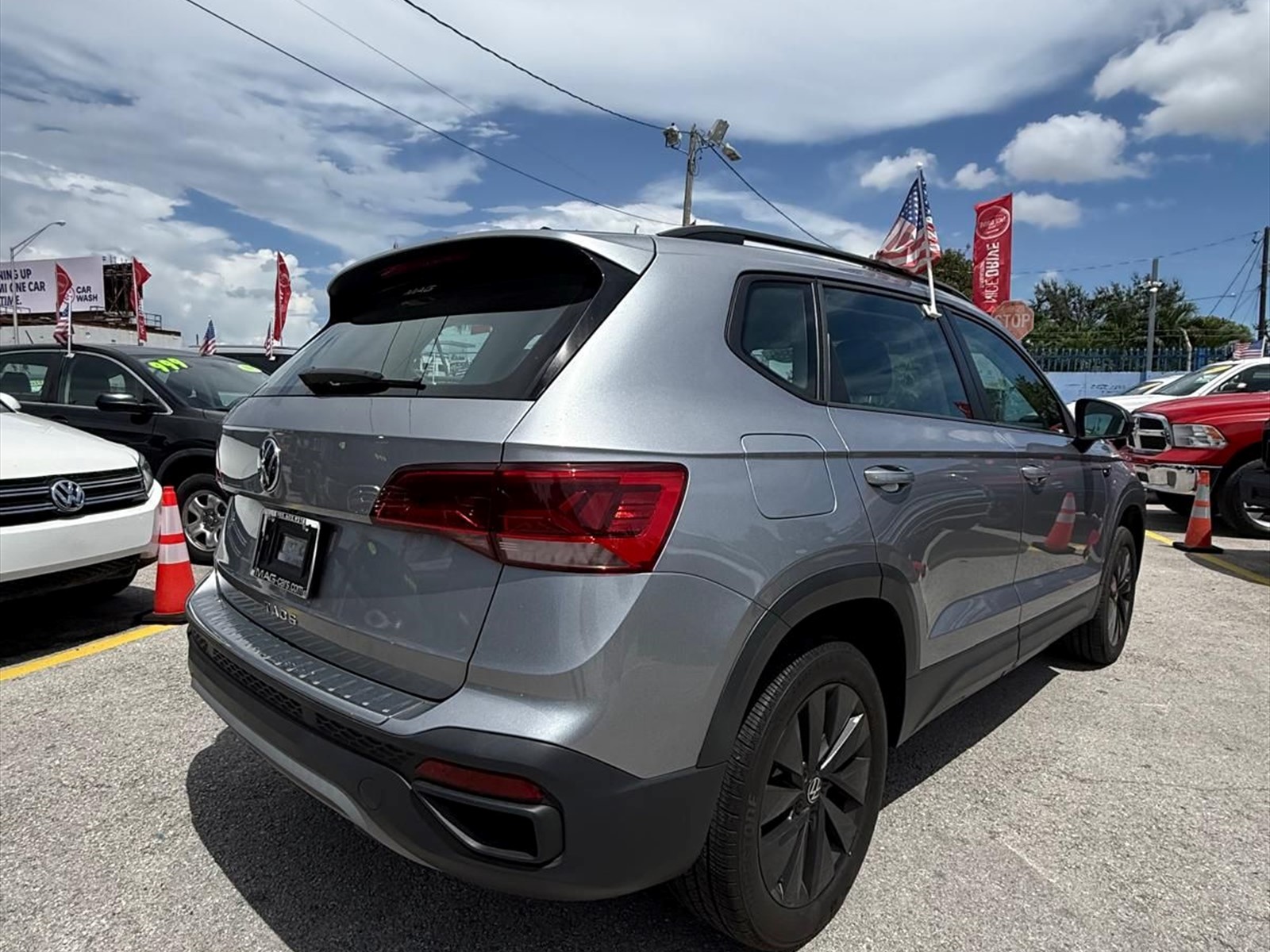 2024 VOLKSWAGEN Taos in Miami, FL