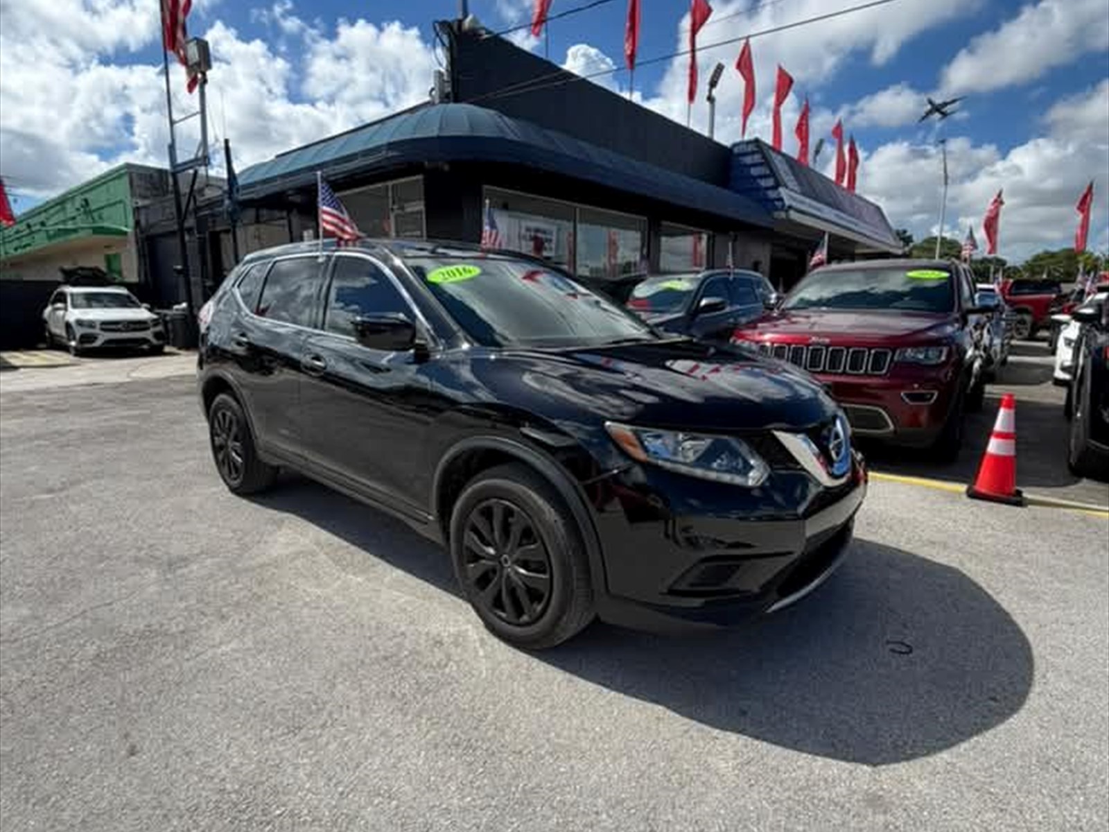 2016 NISSAN Rogue in Miami, FL