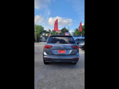 2018 VOLKSWAGEN Tiguan in Miami, FL