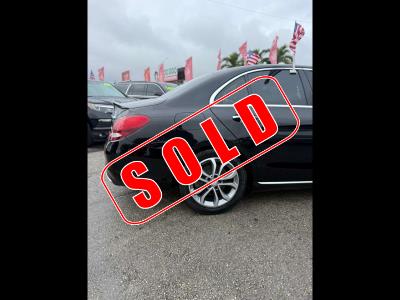 2016 MERCEDES-BENZ C-Class in Miami, FL