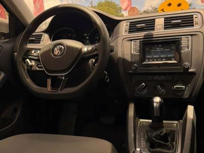 2017 VOLKSWAGEN Jetta in Miami, FL