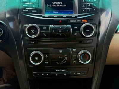 2016 FORD Explorer in Miami, FL