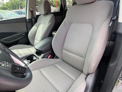 2017 HYUNDAI Santa Fe in Miami, FL