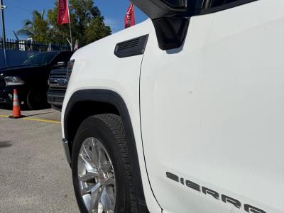2020 GMC Sierra in Miami, FL