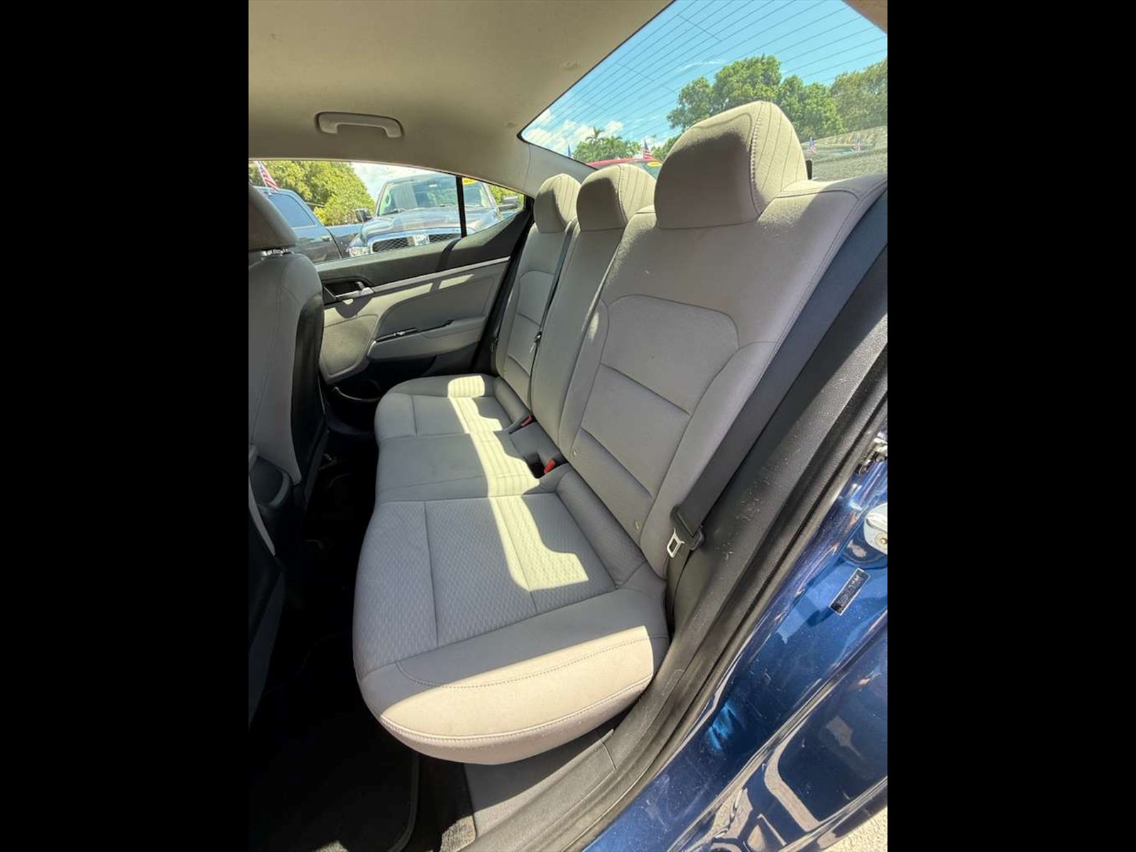 2019 HYUNDAI Elantra in Miami, FL