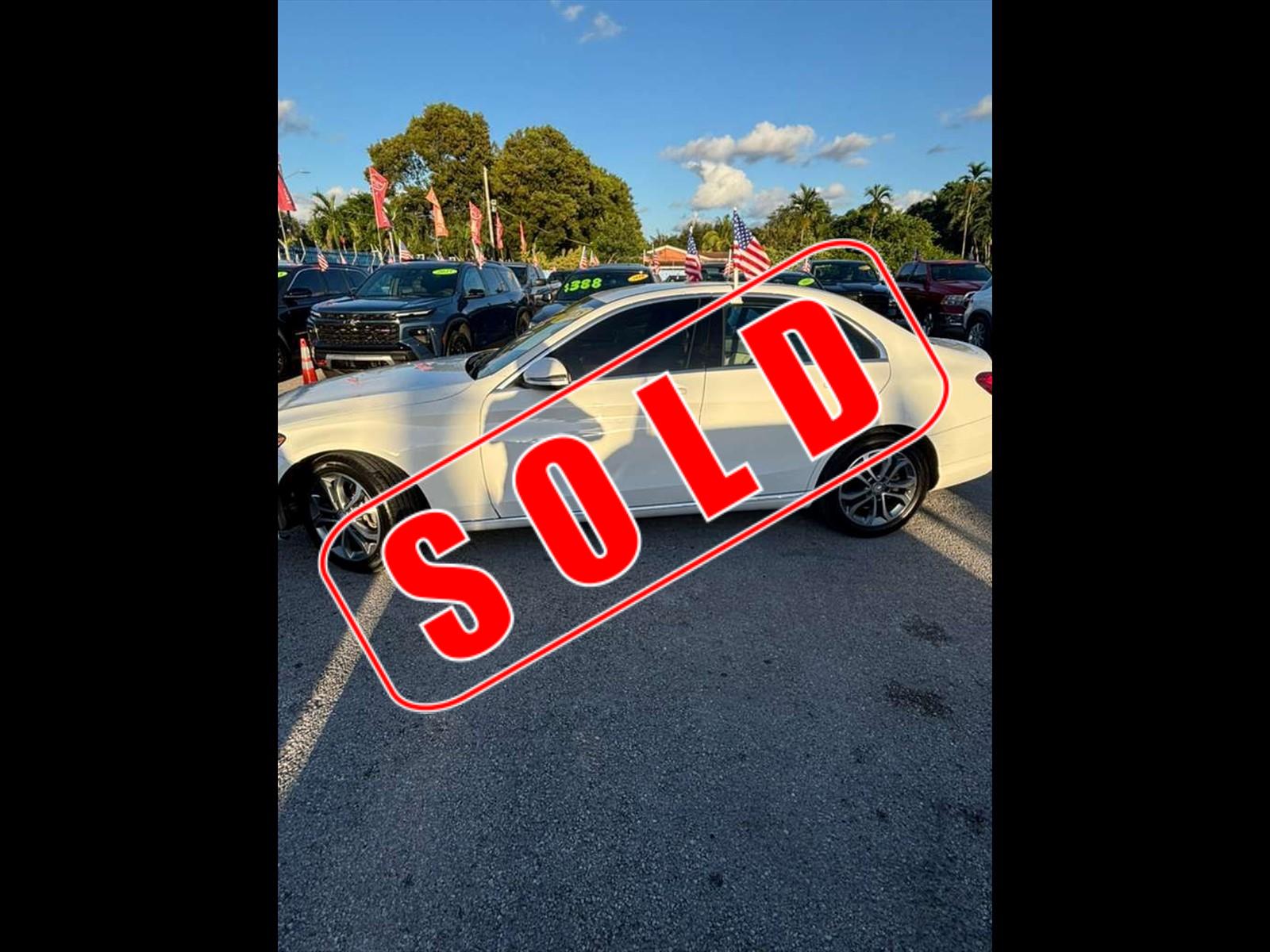 2015 MERCEDES-BENZ C-Class in Miami, FL