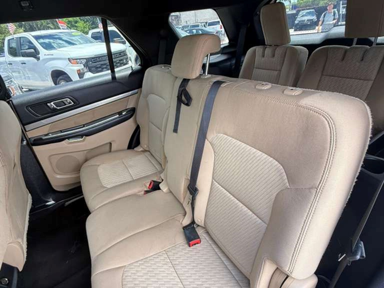 2016 FORD Explorer in Miami, FL