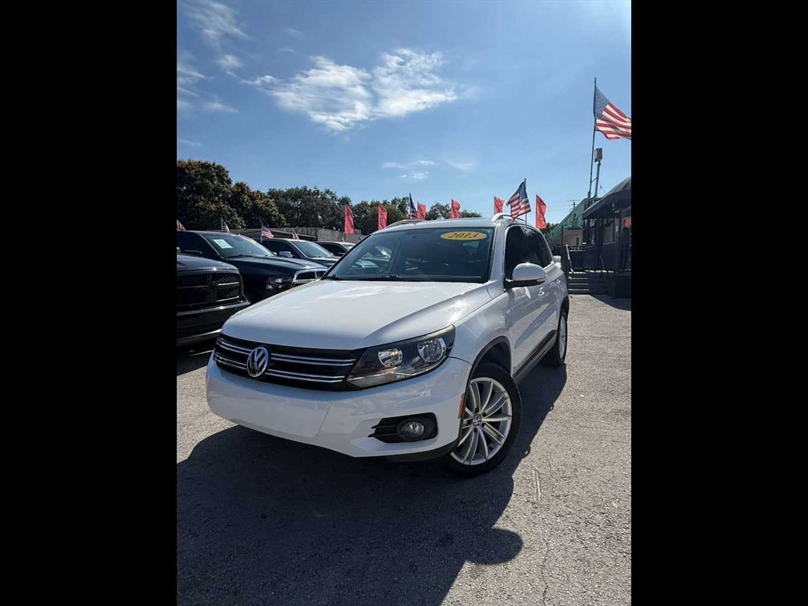 2014 VOLKSWAGEN Tiguan in Miami, FL