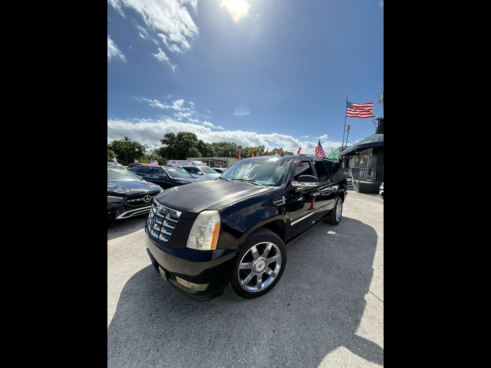 2009 CADILLAC Escalade in Miami, FL